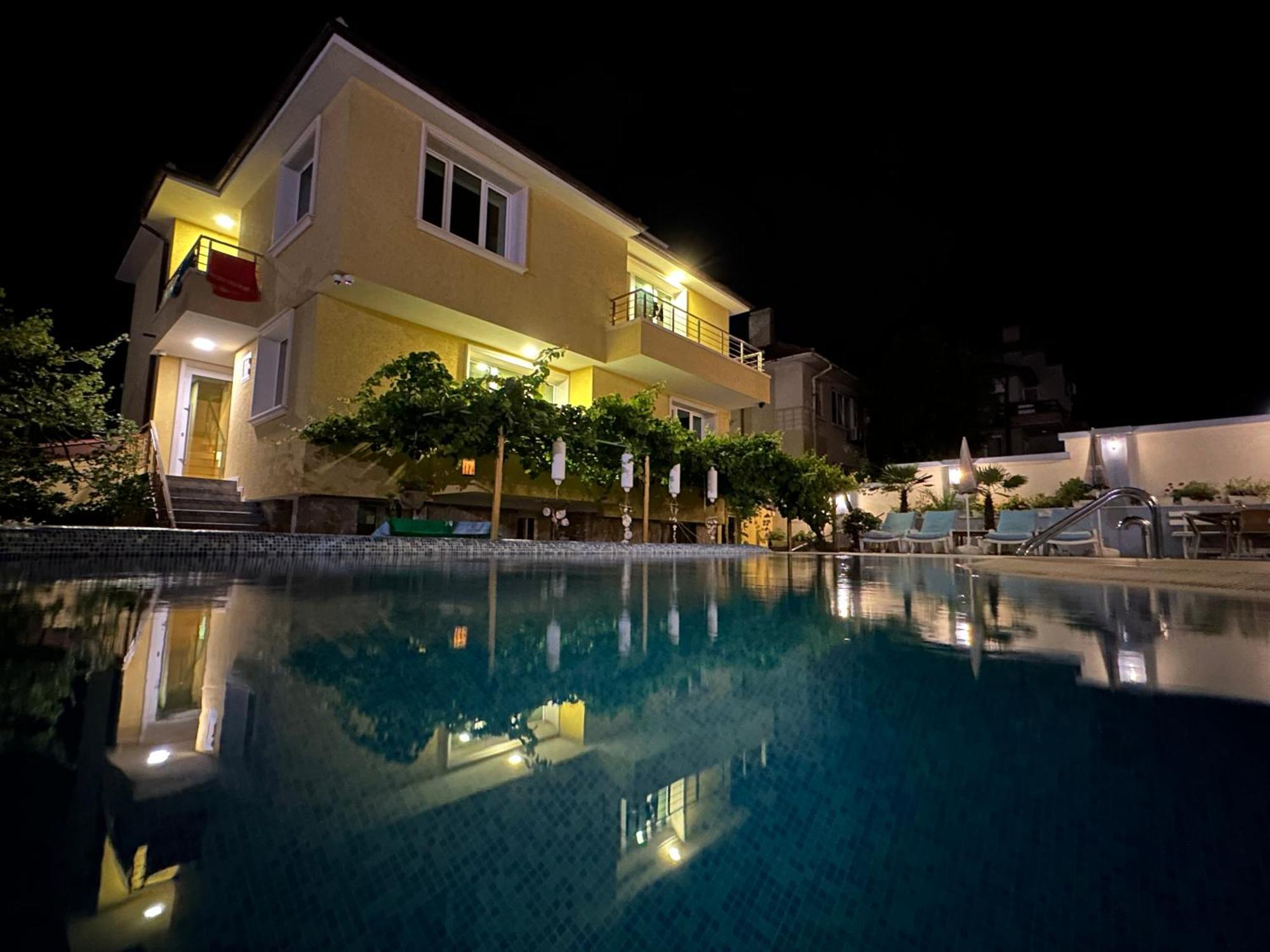 Hedi Sozopol Hotell Exteriör bild